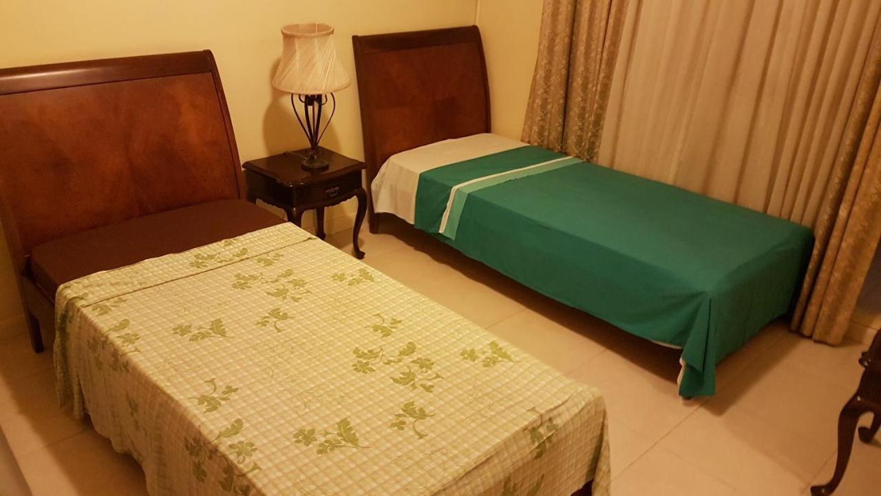 Real 218 - Two Bedrooms Three Minutes From The In Copacabana *
