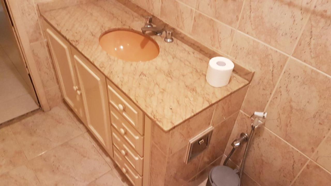 Real 218 - Two Bedrooms Three Minutes From The In Copacabana Rio de Janeiro
